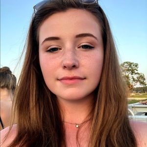 Meet your Posher, Ashlyn